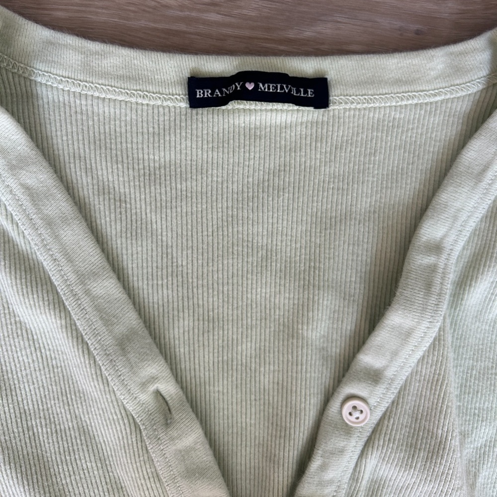 Brandy Melville Light Green Cropped Cardigan - Picture 4 of 5